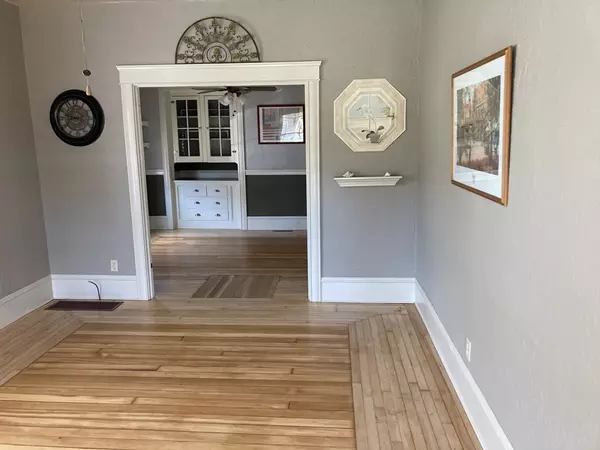 Somerset, MA 02726,342 Longhill Ave