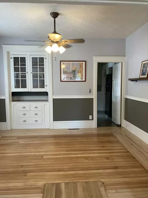 Somerset, MA 02726,342 Longhill Ave