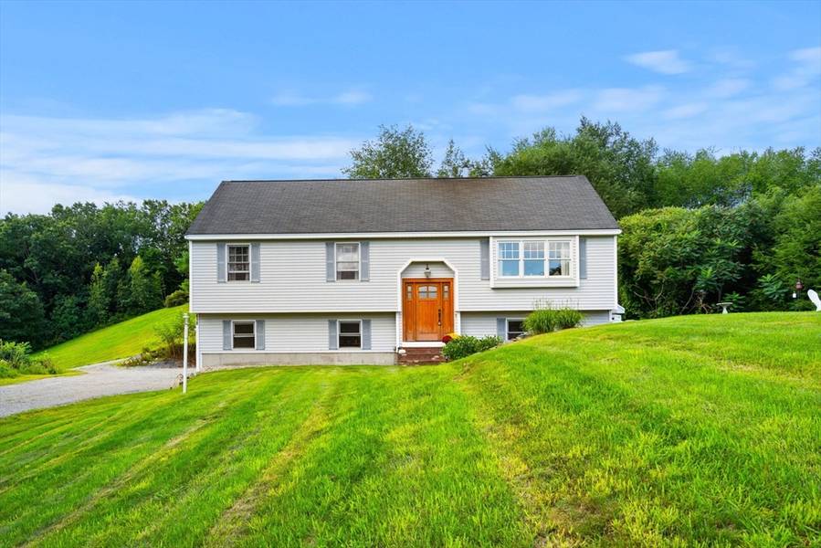 610 Mulpus Road, Lunenburg, MA 01462