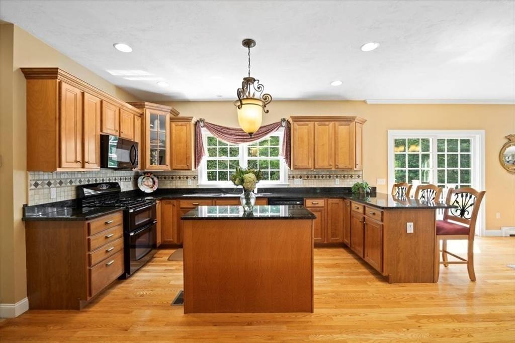 Taunton, MA 02780,74 Alanita Dr