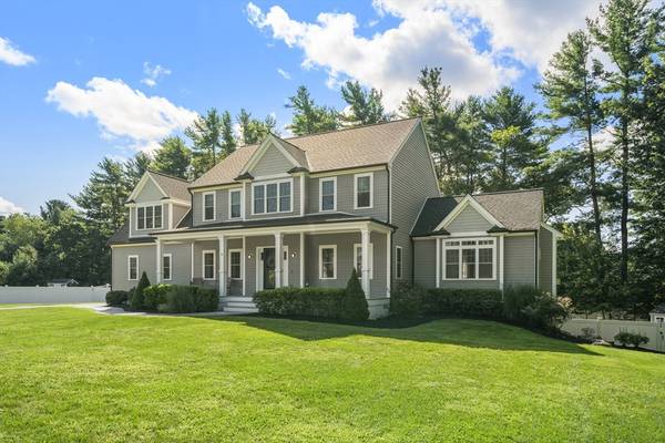 12 Wood Hollow Way, Hanover, MA 02339