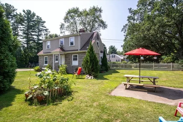 North Attleboro, MA 02760,260 Mount Vernon Ave