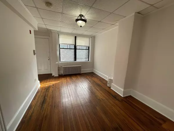 7 Anderson Street #10, Boston, MA 02114