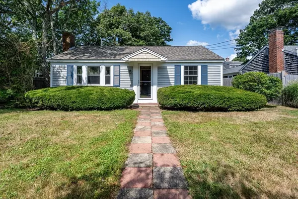 19 Mayflower Rd, Yarmouth, MA 02673