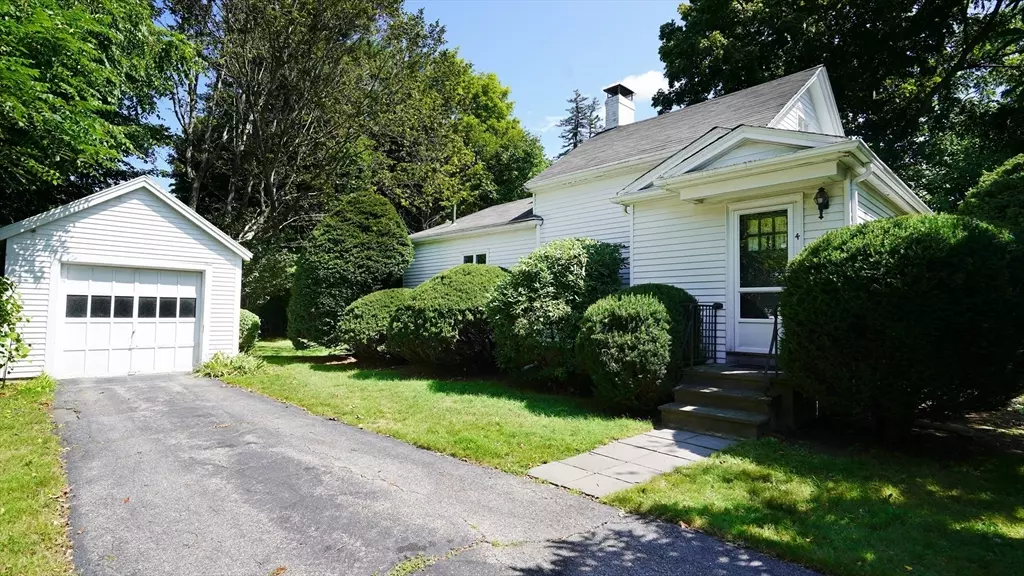 4 Auburn Street, Framingham, MA 01701