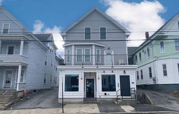 178 University Ave #1, Lowell, MA 01854