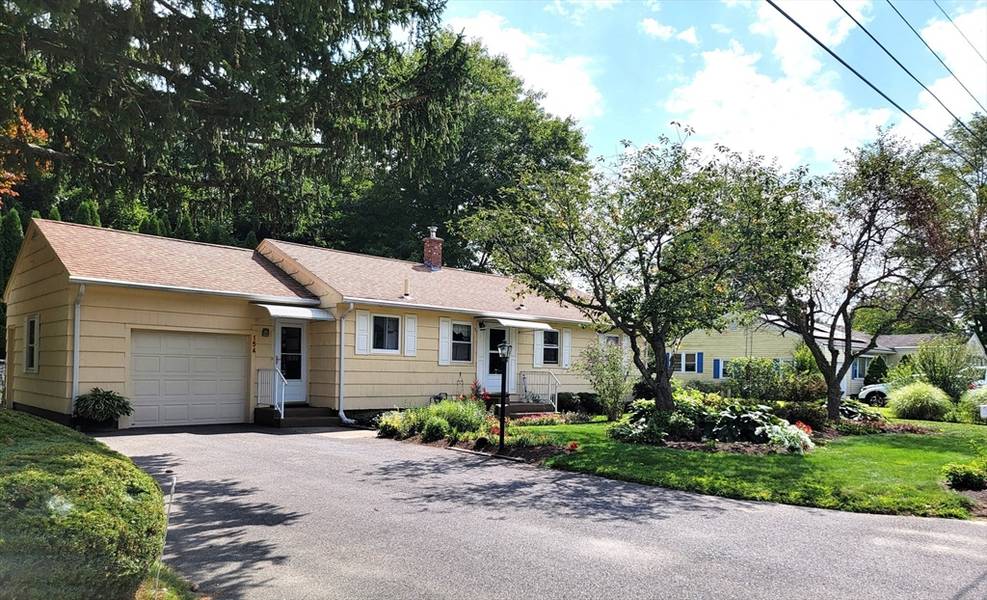 154 Loopley St, Ludlow, MA 01056