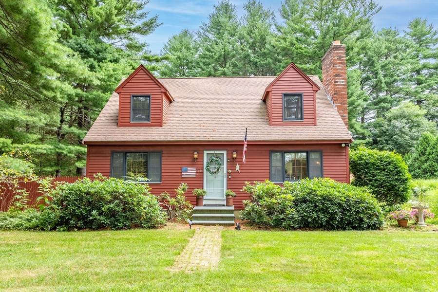 40 Mendon St, Upton, MA 01568