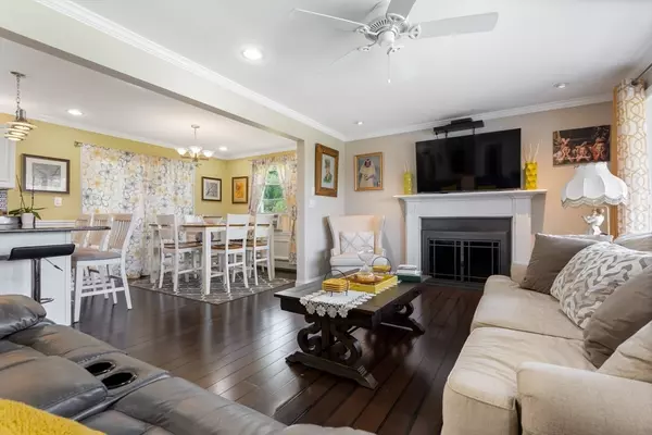 Grafton, MA 01560,114 Ferry St