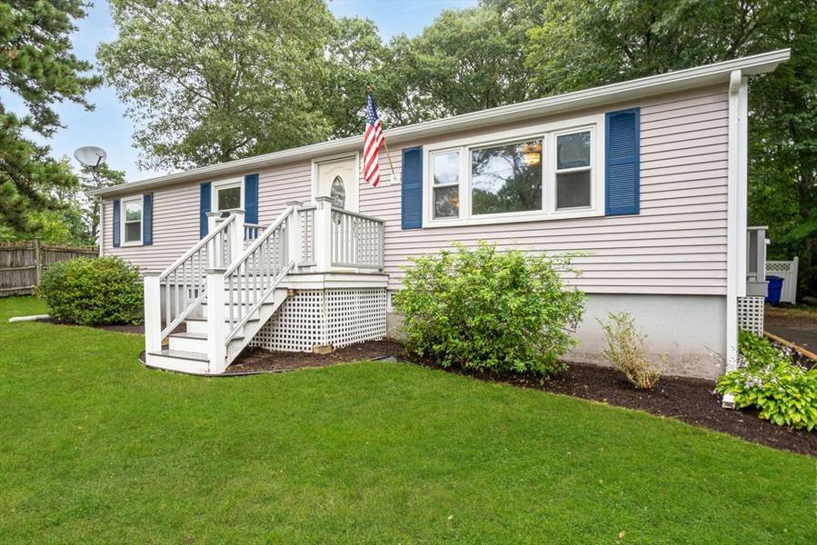 19 Sabbatt Rd, Bourne, MA 02559