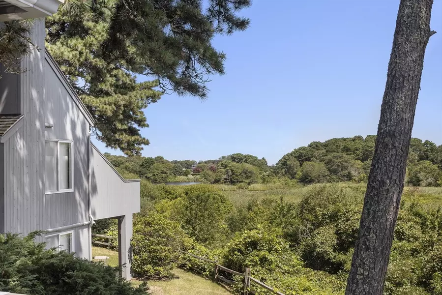 40 Hidden Cove, Oak Bluffs, MA 02557