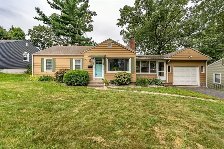 176 West Allen Ridge Road, Springfield, MA 01118