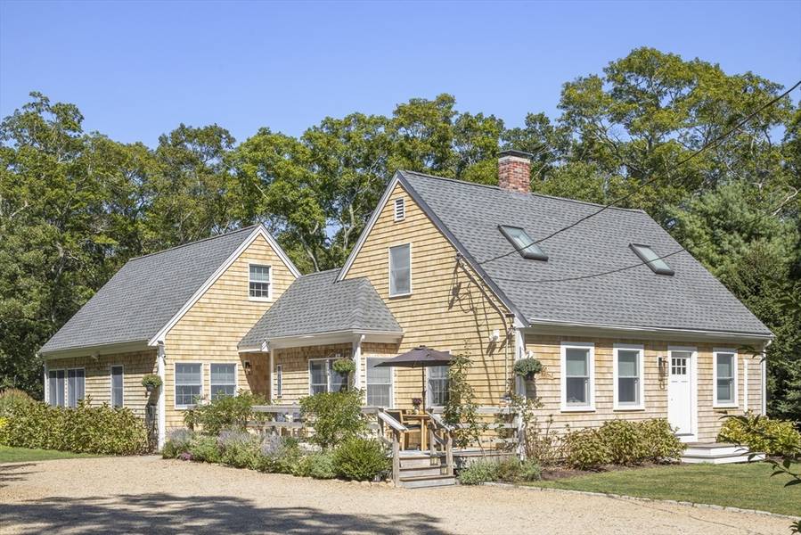 97 Snake Hollow, Tisbury, MA 02568