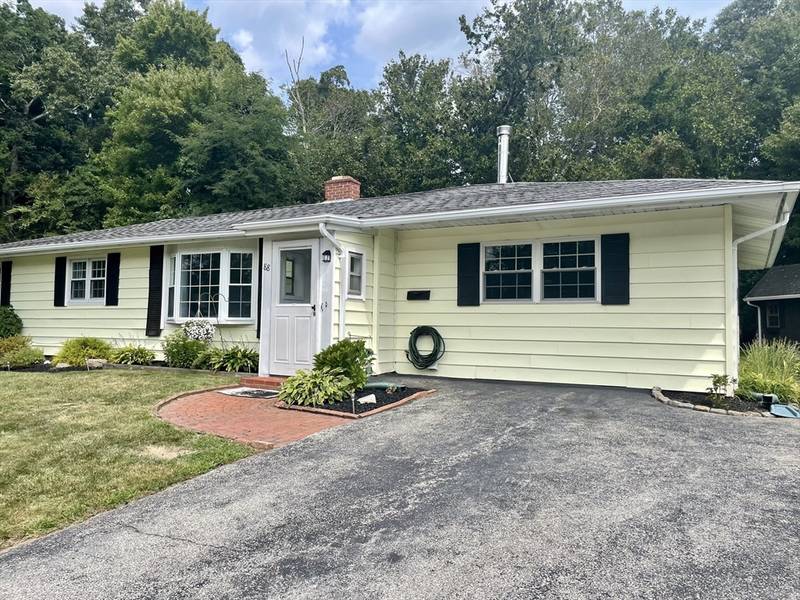 88 Poole Circle, Holbrook, MA 02343