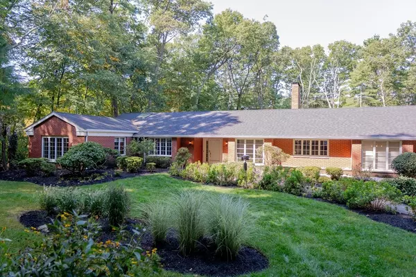 62 Mill, Sherborn, MA 01770