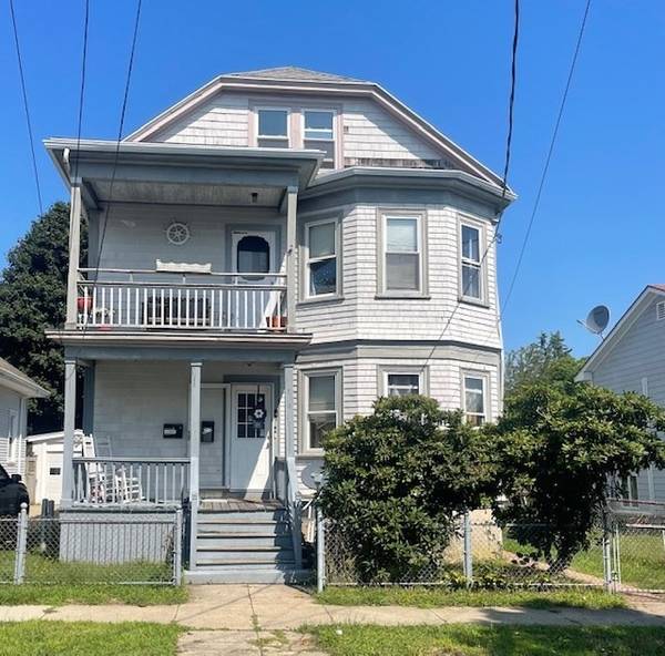 9 Calumet Street, New Bedford, MA 02744