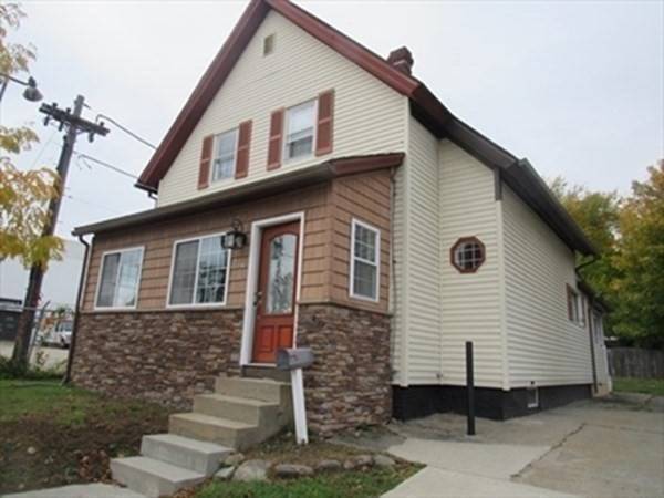 351 Plantation St, Worcester, MA 01604