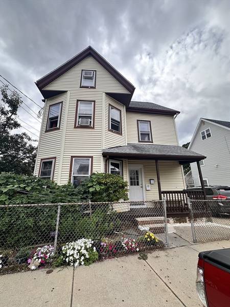 57 Mansfield St, Everett, MA 02149