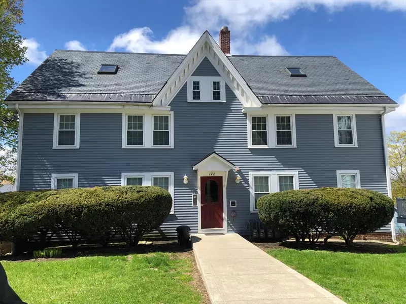 178 Elm St #3, Amesbury, MA 01913