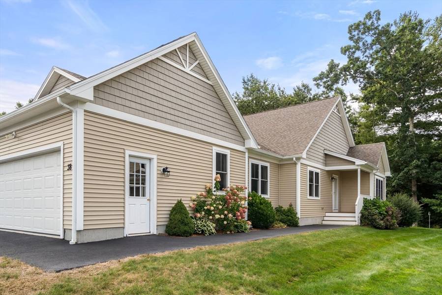 38 Virginia Dr #38, Leicester, MA 01542