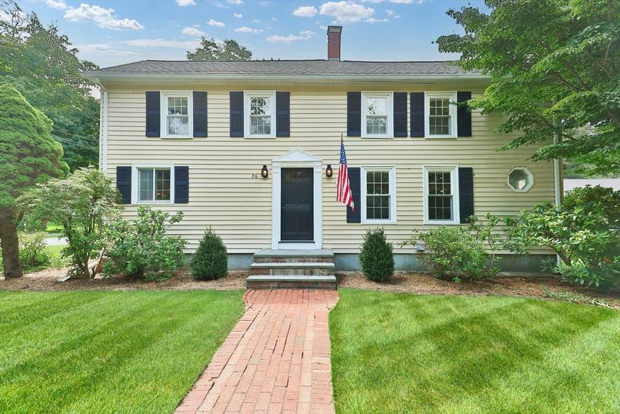 56 Berwick Rd, Attleboro, MA 02703