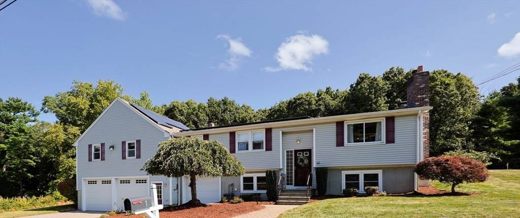 41 Susan Ln, Bellingham, MA 02019