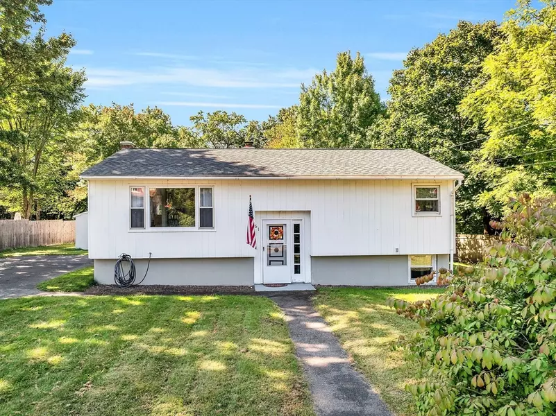 61 Ward St, Athol, MA 01331