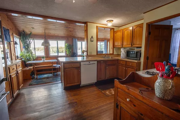 Worcester, MA 01604,473 Lake Ave