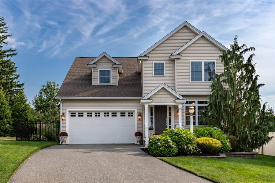 71 Empire Dr, North Andover, MA 01845