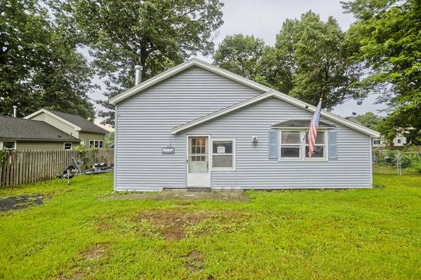 109 N Lake Ave, Southwick, MA 01077