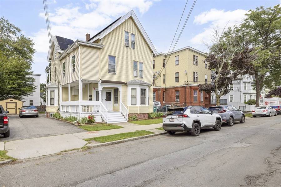 20 Beacon Hill Avenue, Lynn, MA 01902