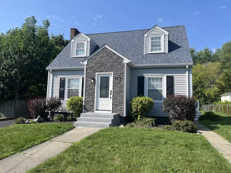 236 Hooper St, Tiverton, RI 02878