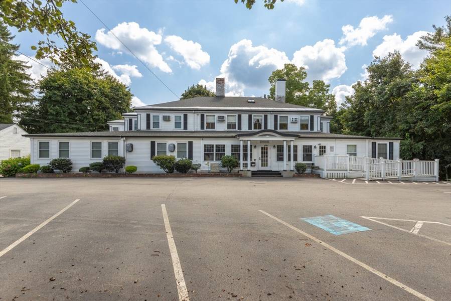 490 William St, Stoneham, MA 02180