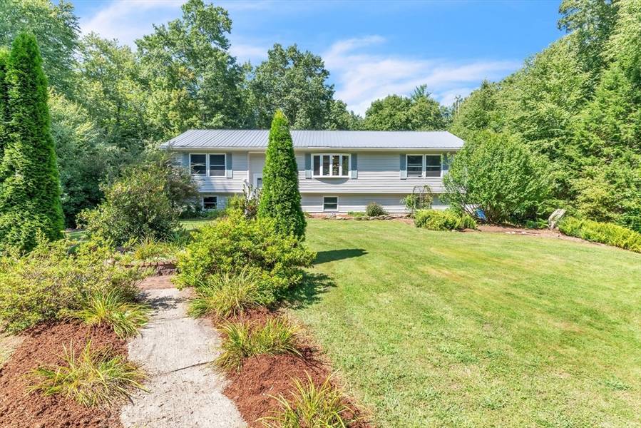 2266 Old Turnpike Rd, Oakham, MA 01068