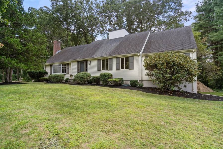 36 Yorkshire Road, Dover, MA 02030