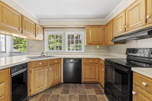 82 Trailwood Drive, Bridgewater, MA 02324