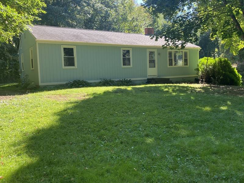 520 Southbridge Rd, Warren, MA 01083