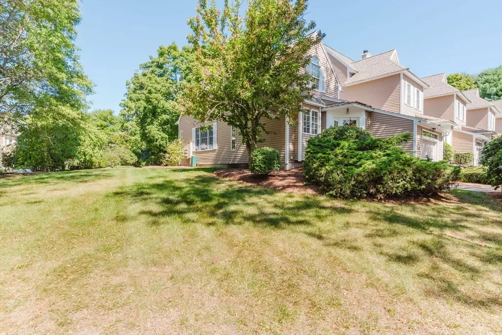 Norton, MA 02766,14 Fairway View Ln #14
