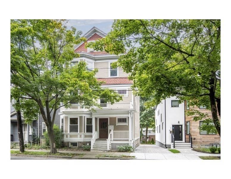 639 Chestnut Hill Ave #1, Brookline, MA 02445