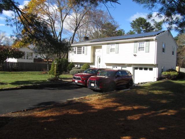 10 Westglow Rd, Brockton, MA 02301