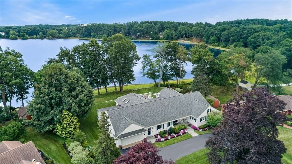 116 Locksley Road, Lynnfield, MA 01940