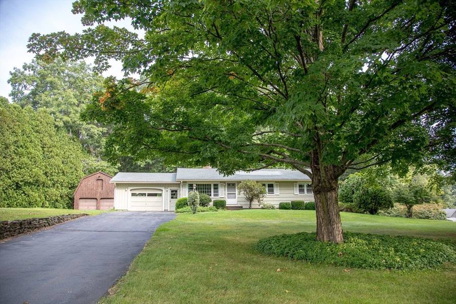 100 Lee Road, Deerfield, MA 01373