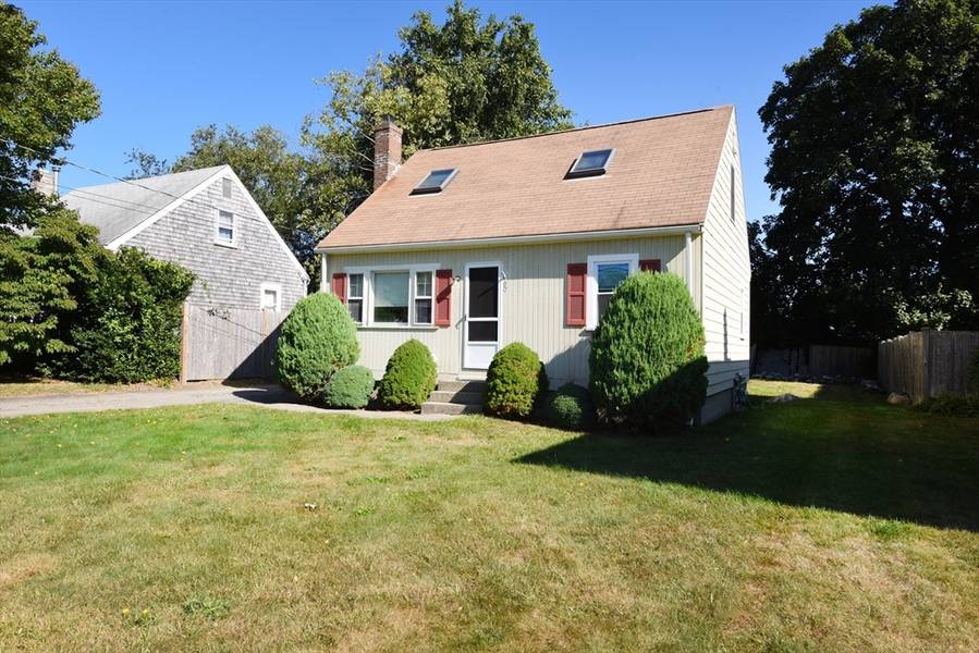 90 Colonial Rd, Marshfield, MA 02050