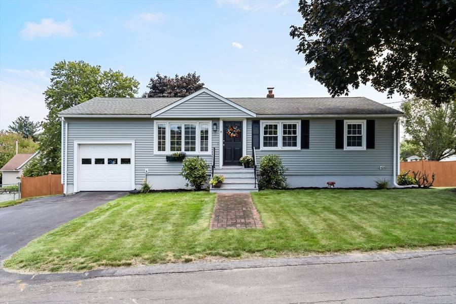 15 Fairview Ave, Methuen, MA 01844