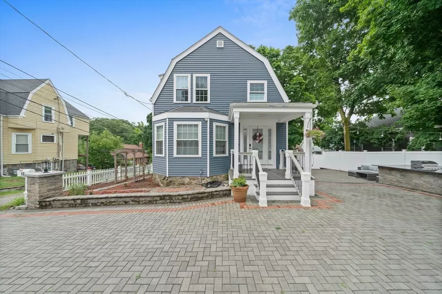 10 Elm Ter, Braintree, MA 02184