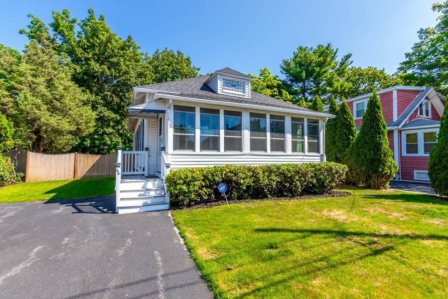 56 Victoria Ave, Braintree, MA 02184