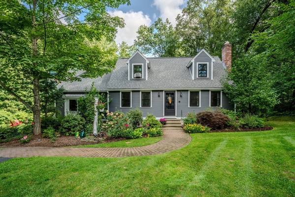 12 S Chelmsford Rd, Westford, MA 01886