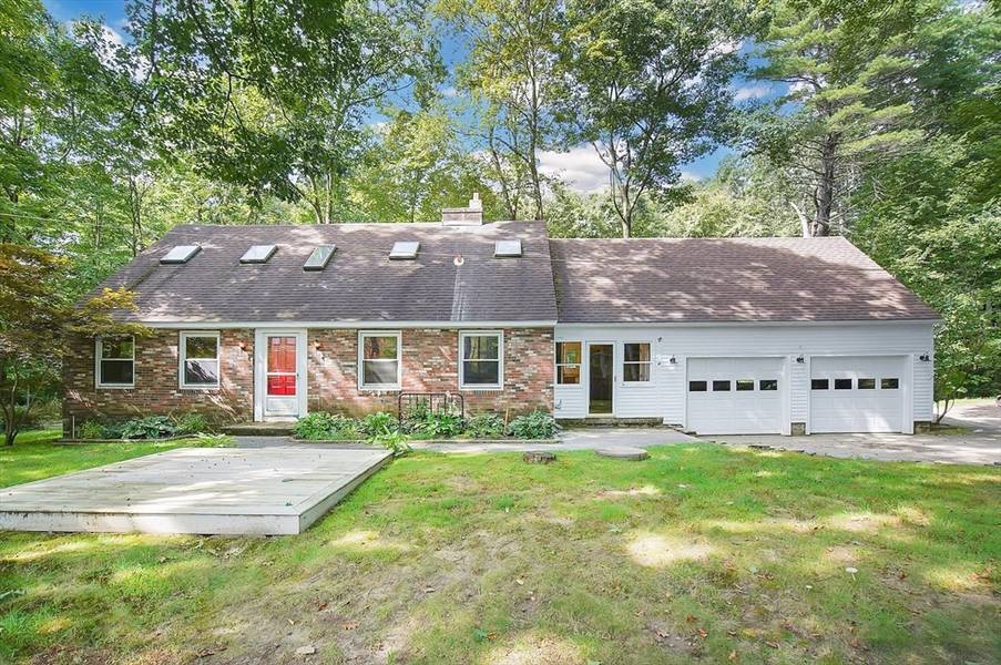 430 Long Plain Rd, Leverett, MA 01054