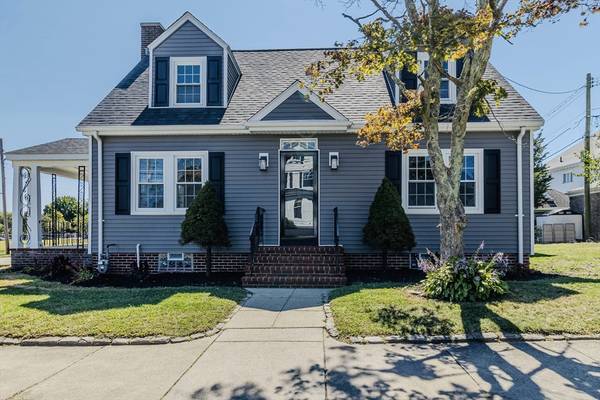 478 Bedford St, New Bedford, MA 02740