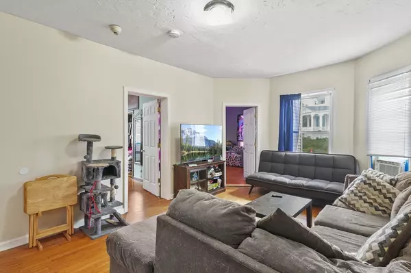 Worcester, MA 01610,22 Hollywood St #22-1